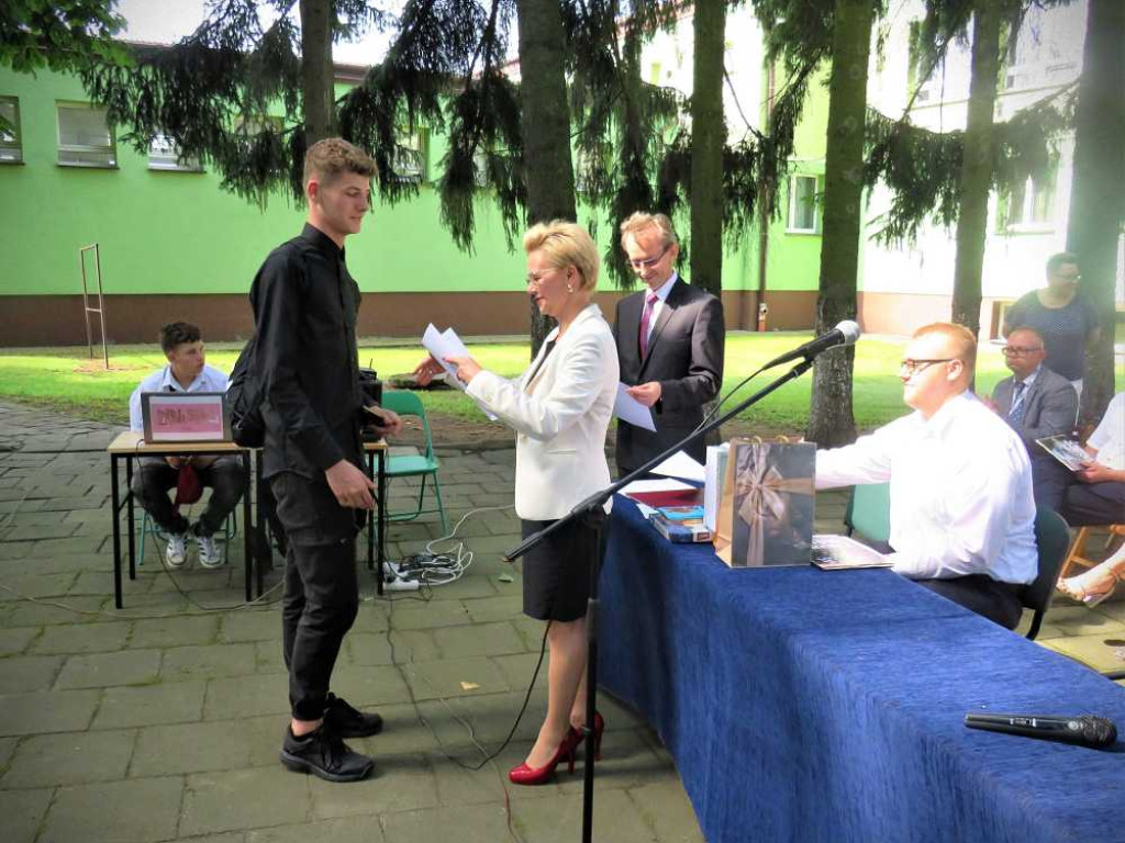 Hrubieszów: Otrzymali certyfikaty Europass [ZDJĘCIA]