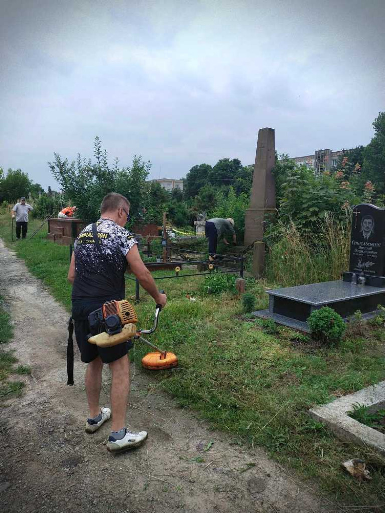Hrubieszów: Uporządkowali polskie groby w Sokalu [ZDJĘCIA]
