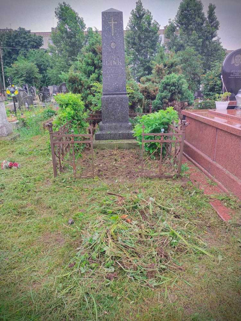 Hrubieszów: Uporządkowali polskie groby w Sokalu [ZDJĘCIA]