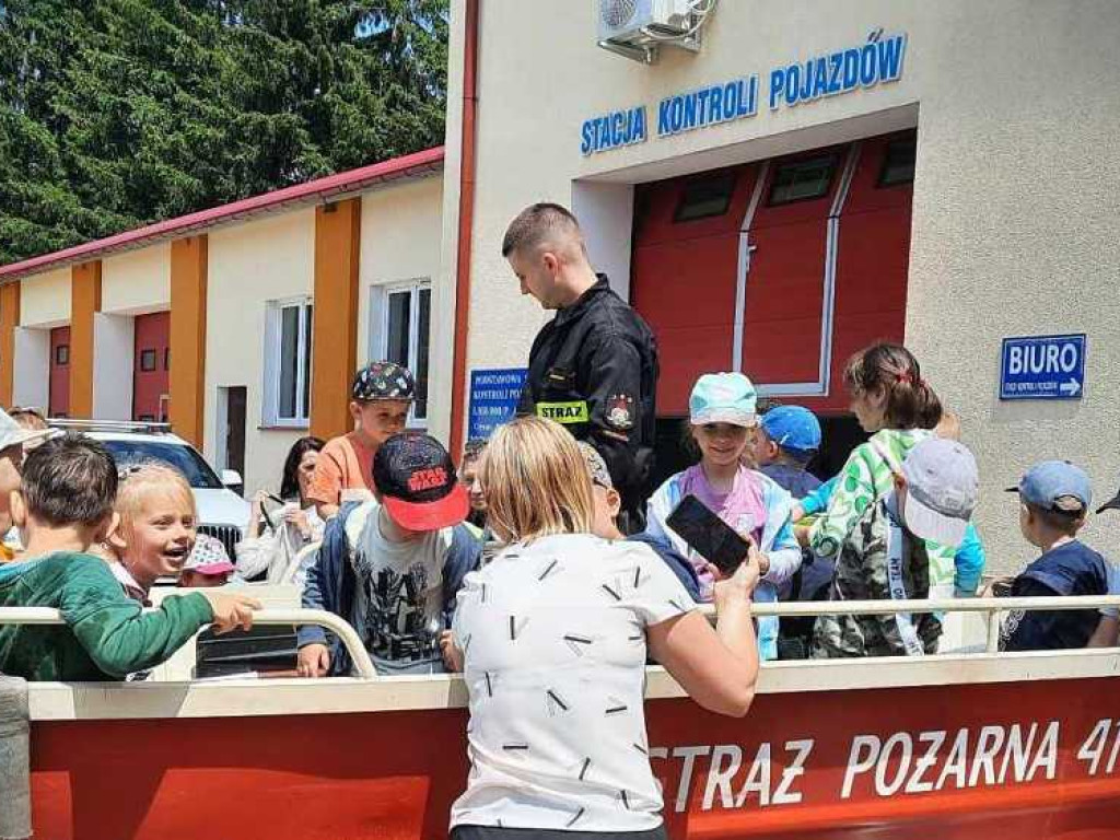 Hrubieszów: Przedszkolaki u strażaków [ZDJĘCIA]