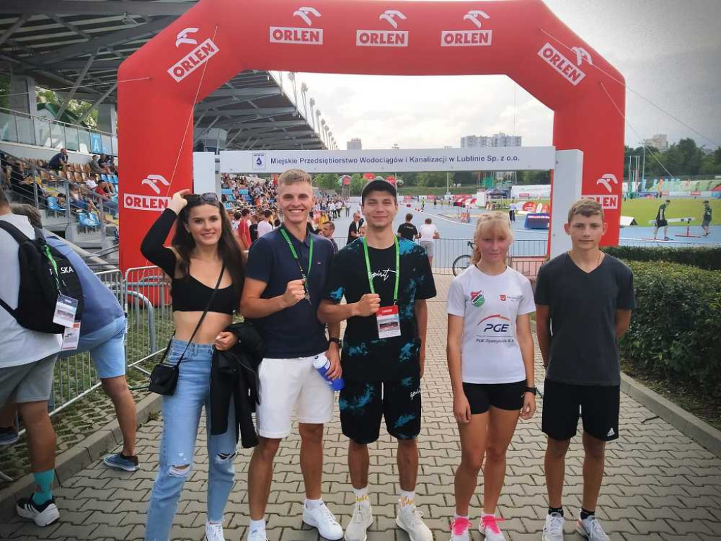 Dwa 8 miejsca lekkoatletów Unii Hrubieszów na Mistrzostwach Polski Juniorów. Dwa złote medale Bartka Kitlińskiego! [ZDJĘCIA]