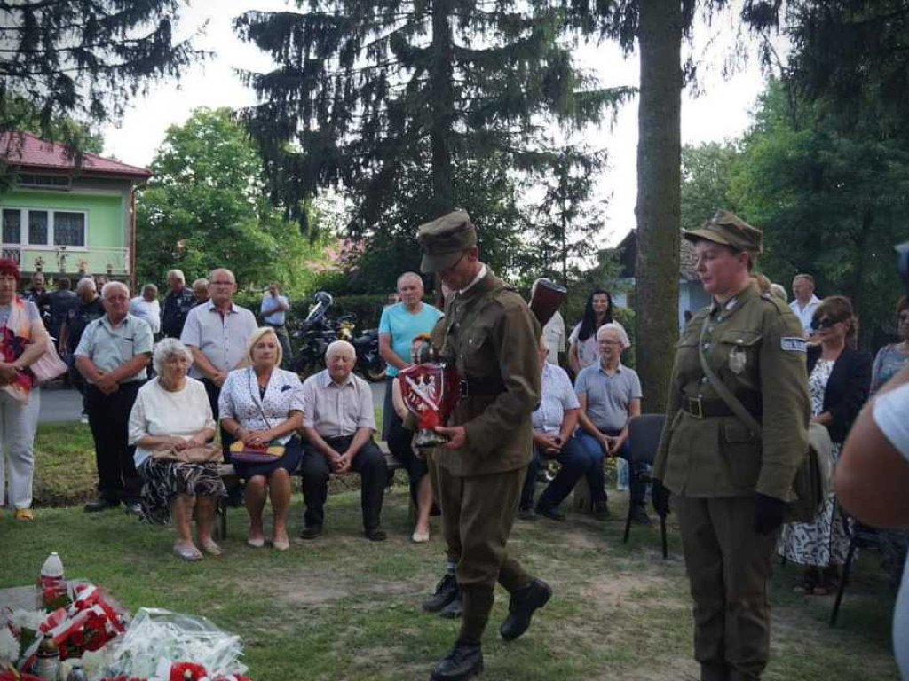 ŚZŻAK Hrubieszów na uroczystościach w Zawalowie Kolonii [ZDJĘCIA]