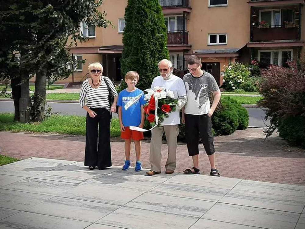 W hołdzie powstańcom warszawskim [ZDJĘCIA]