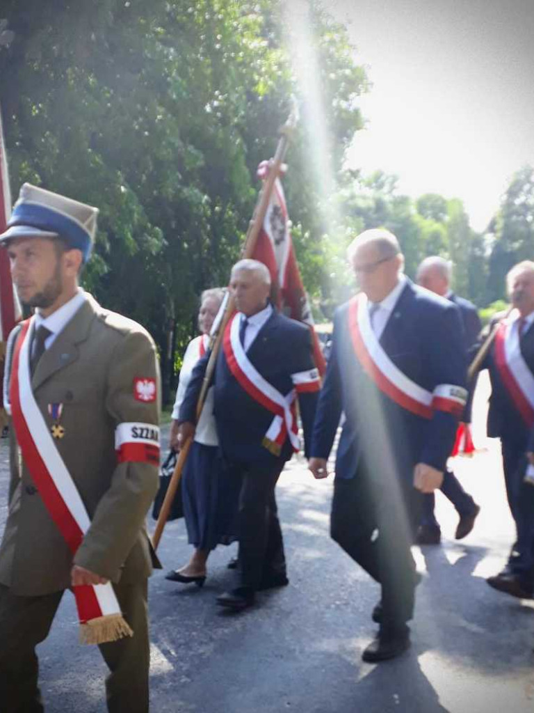 ŚZŻAK Hrubieszów na uroczystościach w Zawalowie Kolonii [ZDJĘCIA]