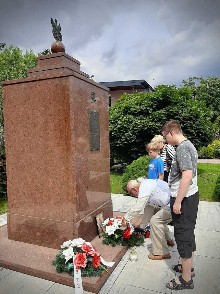 W hołdzie powstańcom warszawskim [ZDJĘCIA]
