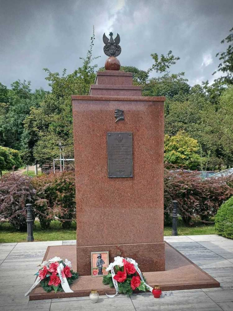W hołdzie powstańcom warszawskim [ZDJĘCIA]
