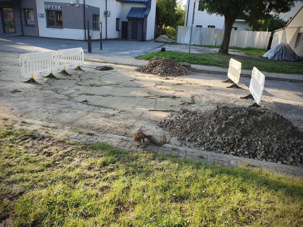 Hrubieszów: Nawierzchnia na ulicy Piłsudskiego [ZDJĘCIA]