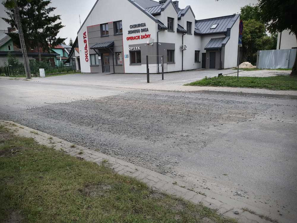 Hrubieszów: Nawierzchnia na ulicy Piłsudskiego [ZDJĘCIA]
