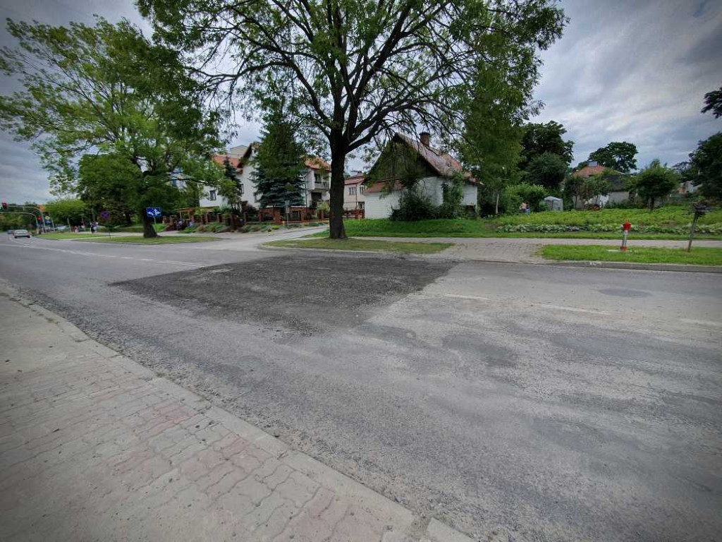 Hrubieszów: Nawierzchnia na ulicy Piłsudskiego [ZDJĘCIA]