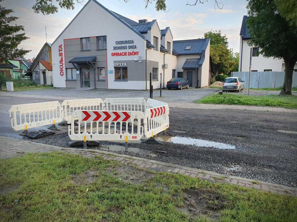 Hrubieszów: Nawierzchnia na ulicy Piłsudskiego [ZDJĘCIA]