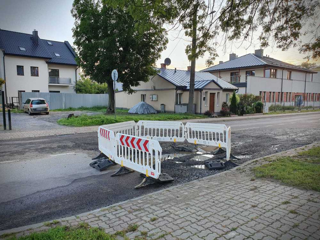 Hrubieszów: Nawierzchnia na ulicy Piłsudskiego [ZDJĘCIA]