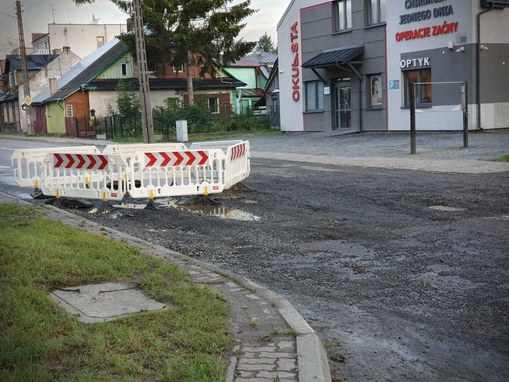 Hrubieszów: Nawierzchnia na ulicy Piłsudskiego [ZDJĘCIA]