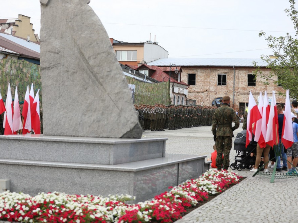 Przysięga na hrubieszowskim Rynku [ZDJĘCIA]