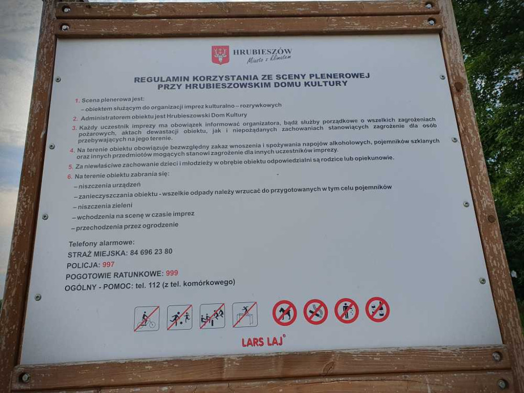 Hrubieszów: Scena plenerowa za HDK [ZDJĘCIA]