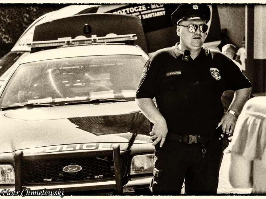 300 pojazdów na zlocie klasyków pod Roztoczańskim Muzeum PRL w Zamościu! [ZDJĘCIA]
