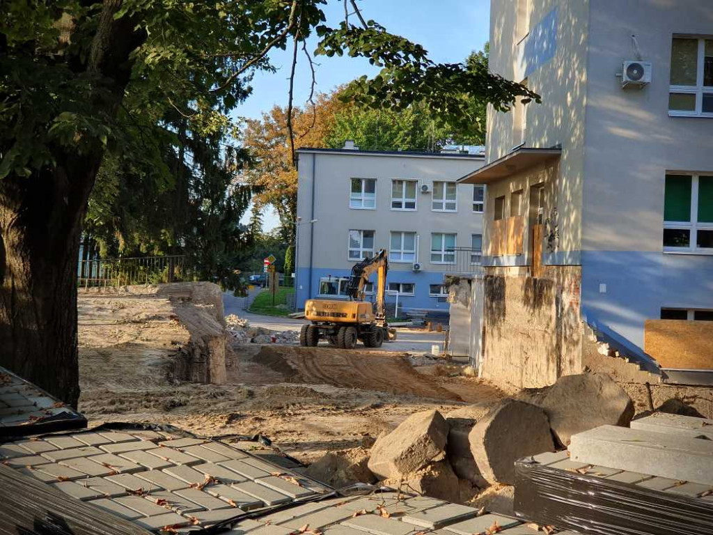 Hrubieszów: Trwa rozbudowa izby przyjęć [ZDJĘCIA]
