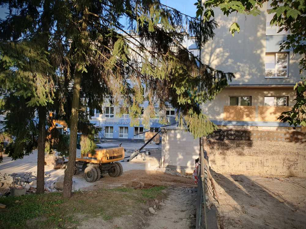 Hrubieszów: Trwa rozbudowa izby przyjęć [ZDJĘCIA]