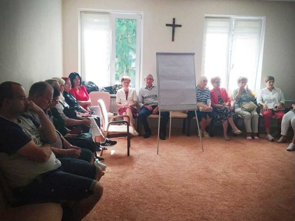 Wolontariusze Caritas z Hrubieszowa na szkoleniu [ZDJĘCIA]
