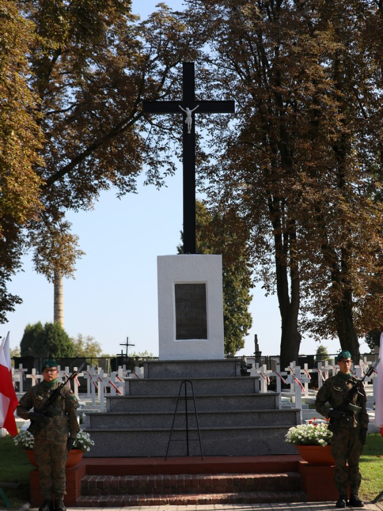Hrubieszów: Obchody 84 rocznicy napaści ZSRR na Polskę i Dnia Sybiraka [ZDJĘCIA]