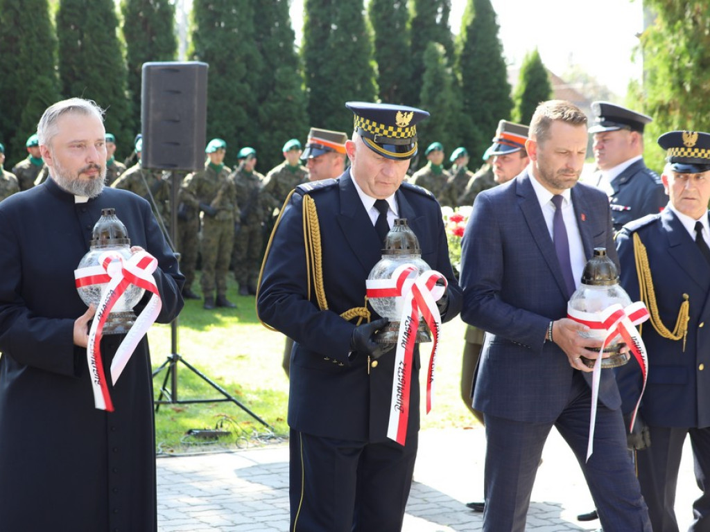 Hrubieszów: Obchody 84 rocznicy napaści ZSRR na Polskę i Dnia Sybiraka [ZDJĘCIA]