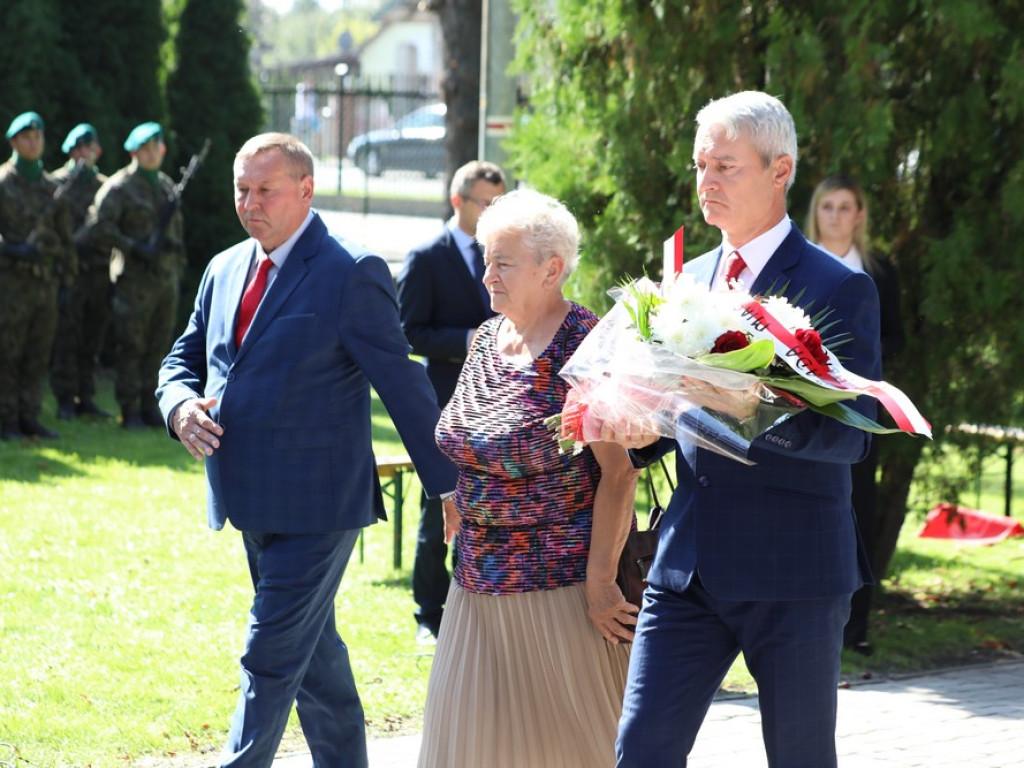 Hrubieszów: Obchody 84 rocznicy napaści ZSRR na Polskę i Dnia Sybiraka [ZDJĘCIA]