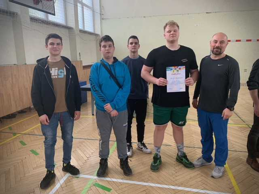 SZS. Podsumowanie współzawodnictwa sportowego w roku szkolnym 2022/2023. ZS nr 3 czwarty w województwie [ZDJĘCIA]