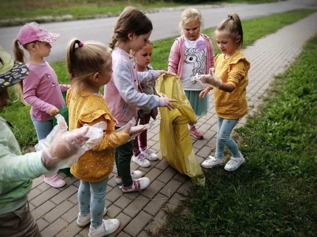 Hrubieszów: Przedszkolaki sprzątały świat! [ZDJĘCIA]