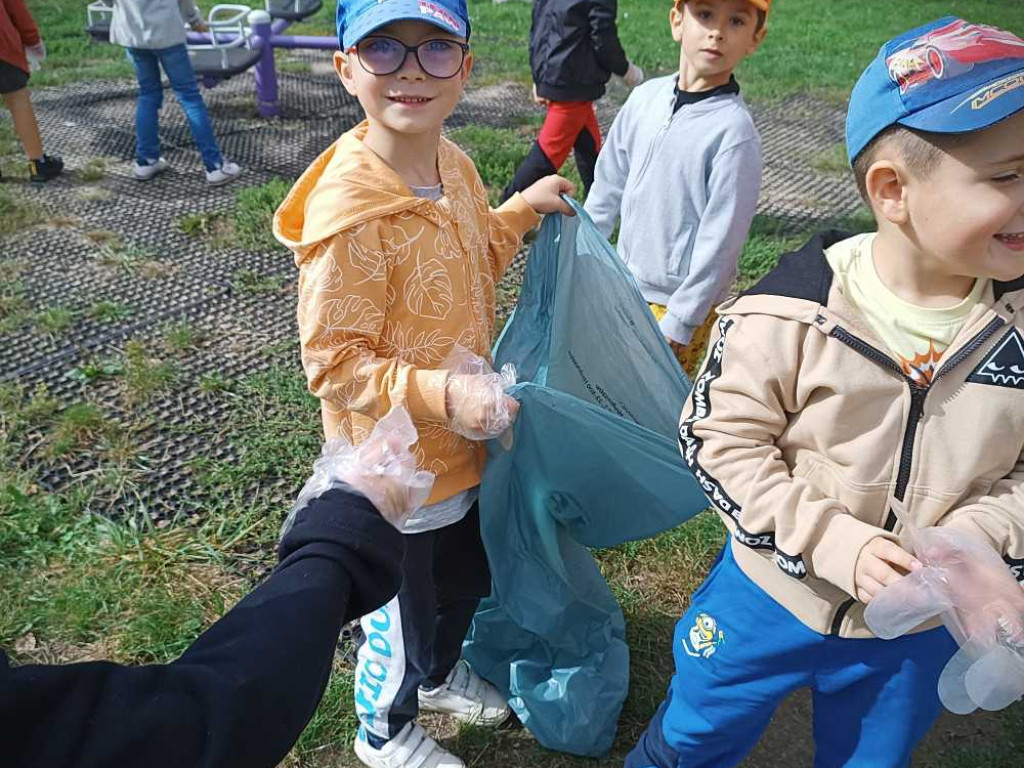 Hrubieszów: Przedszkolaki sprzątały świat! [ZDJĘCIA]