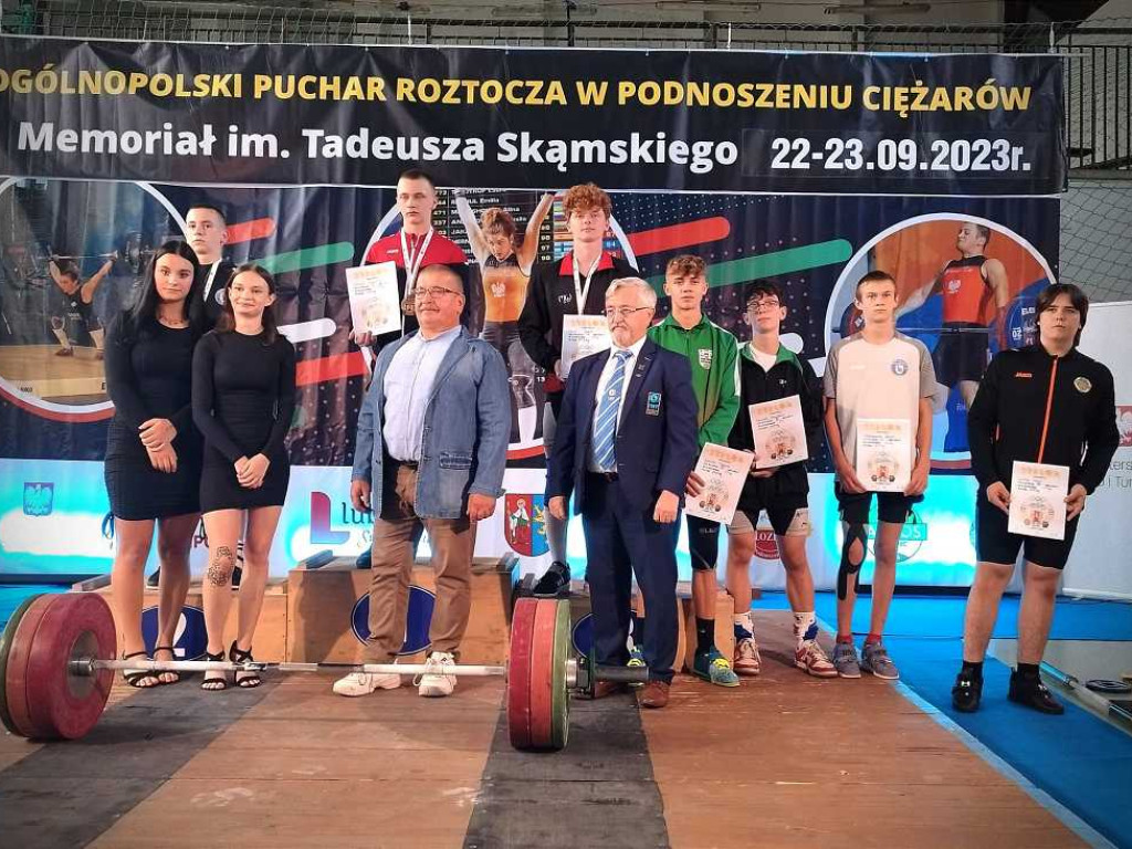 Ogólnopolski Puchar Roztocza i Memoriał Tadeusza Skąmskiego w podnoszeniu ciężarów. Sebastian Sztojko zwycięzcą w swojej wadze! [ZDJĘCIA]