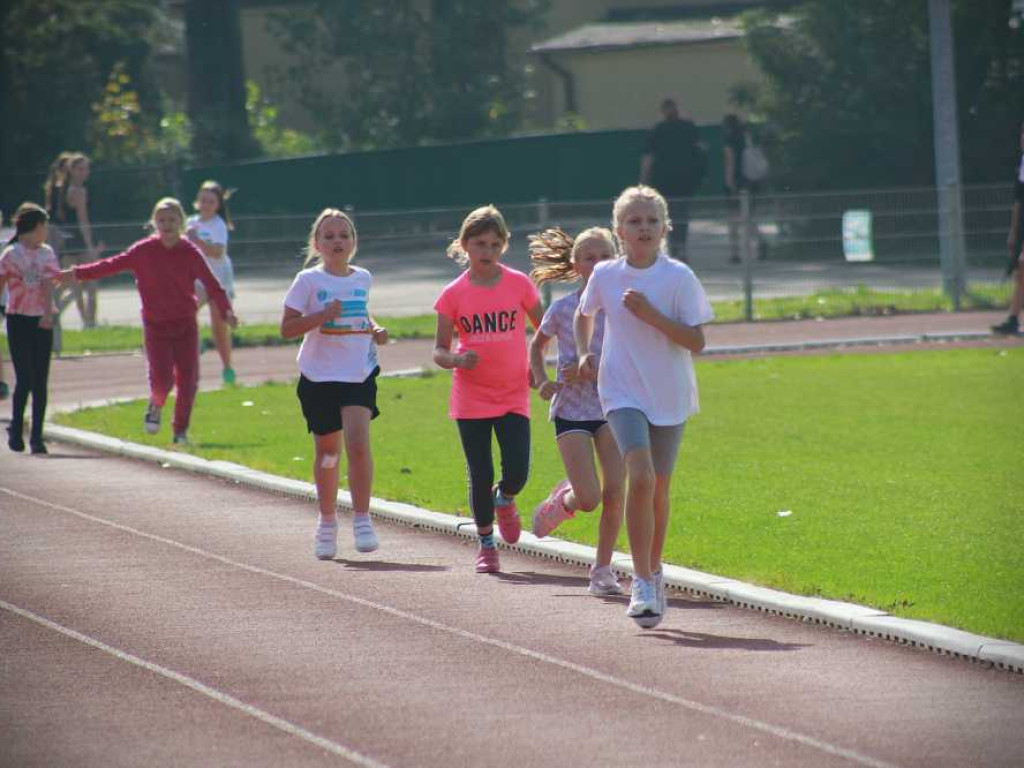 Ponad 500 osób wystartowało w Mistrzostwach Powiatu Hrubieszowskiego w Lekkiej Atletyce! [ZDJĘCIA]