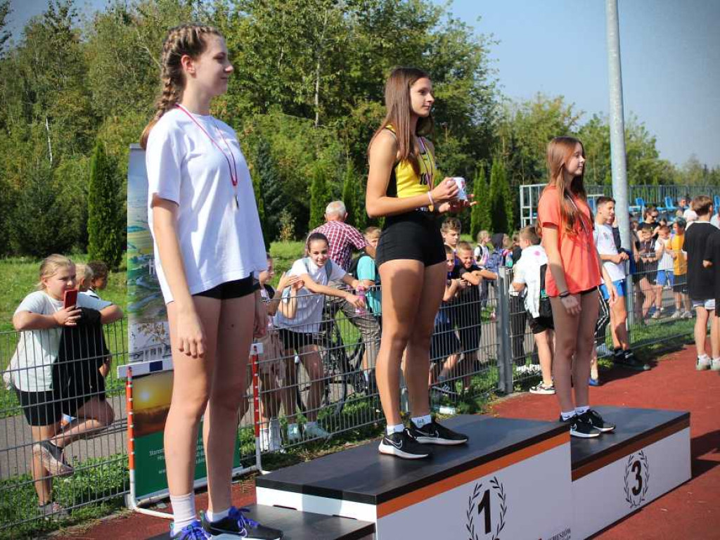 Ponad 500 osób wystartowało w Mistrzostwach Powiatu Hrubieszowskiego w Lekkiej Atletyce! [ZDJĘCIA]