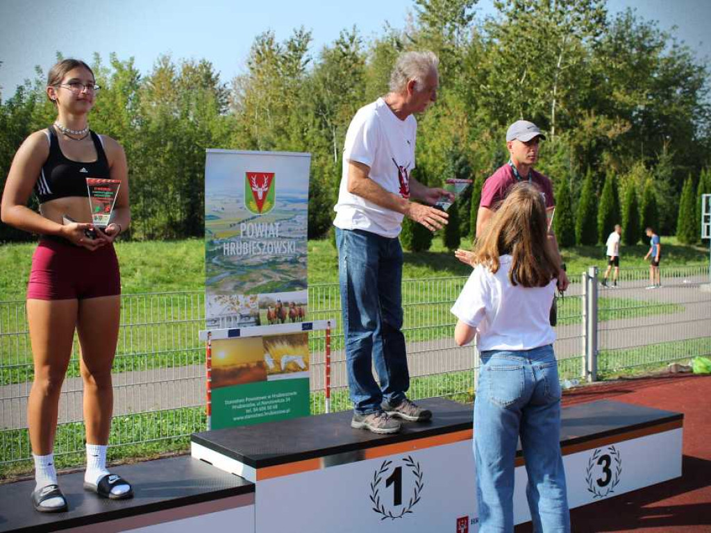 Ponad 500 osób wystartowało w Mistrzostwach Powiatu Hrubieszowskiego w Lekkiej Atletyce! [ZDJĘCIA]