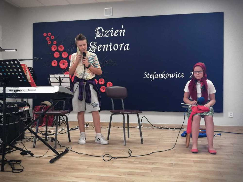 Dzień Seniora i kapsuła czasu... [ZDJĘCIA]