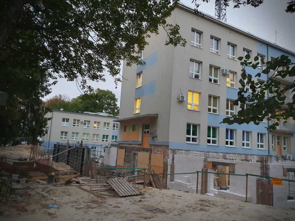 Hrubieszów: Trwa rozbudowa izby przyjęć [ZDJĘCIA]