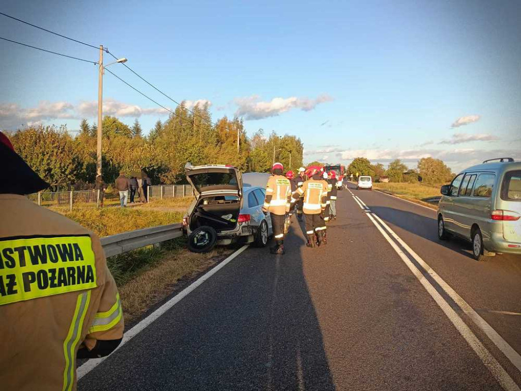 Groźny wypadek trzech aut w Miączynie [ZDJĘCIA]