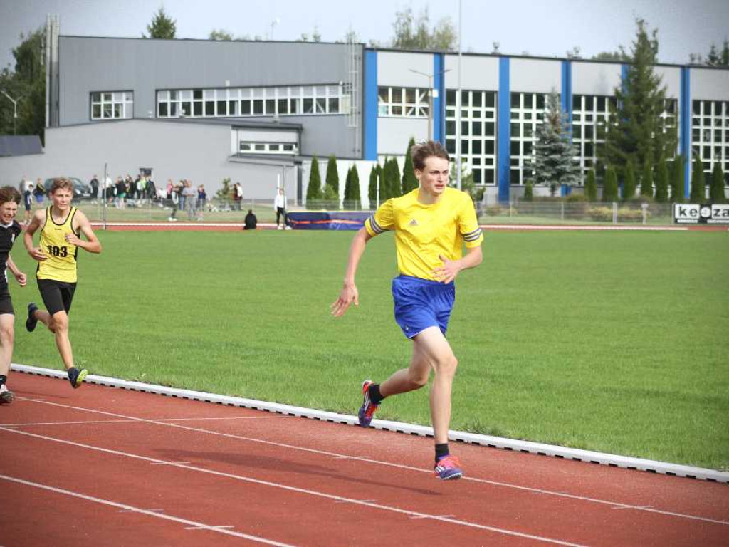 Międzyszkolna rejonowa liga la SZS. Awans chłopców Staszica i Kościuszki! [ZDJĘCIA]