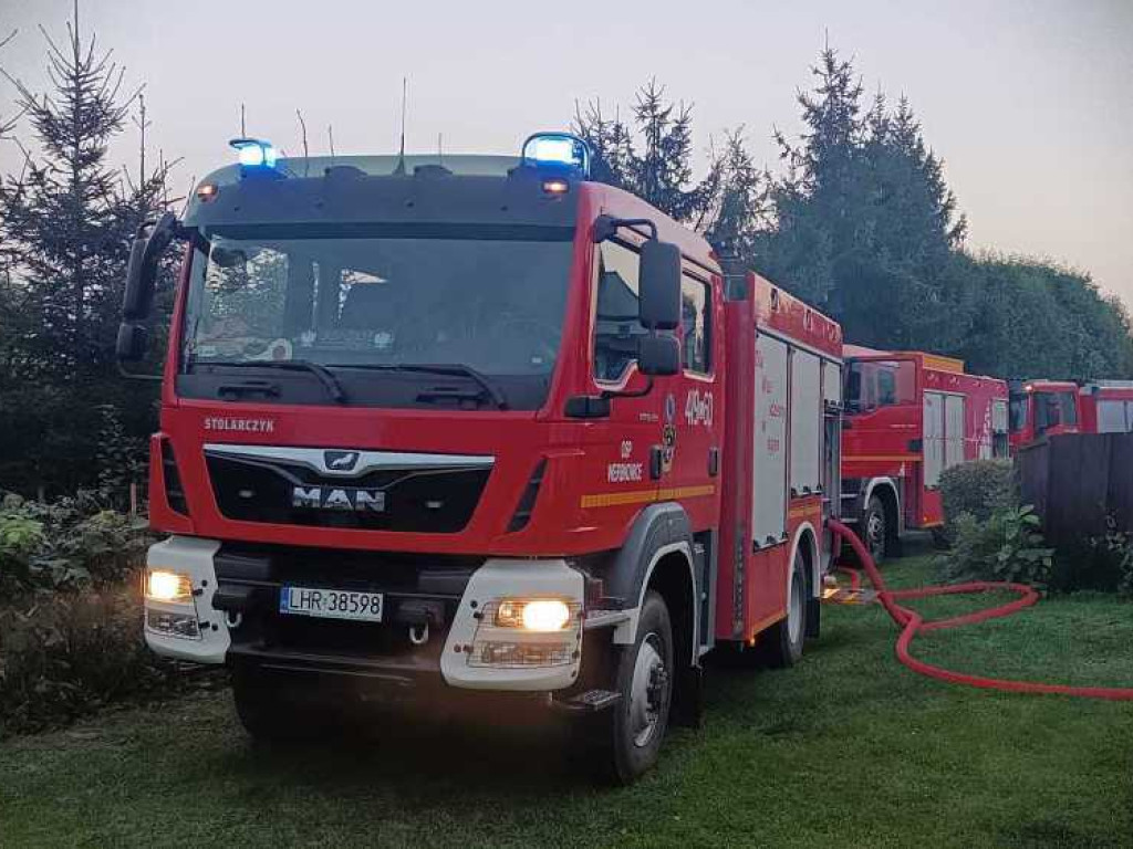 Pożar w miejscowości Hostynne Kolonia [ZDJĘCIA]