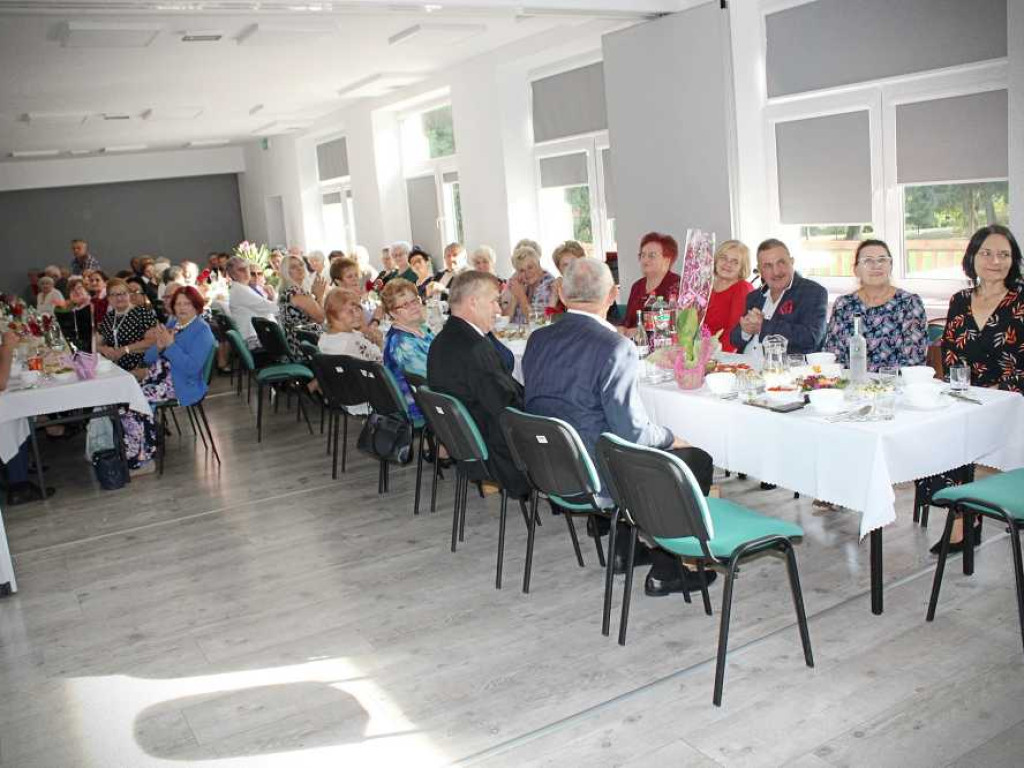 Seniorzy na Jesiennym Balu [ZDJĘCIA]