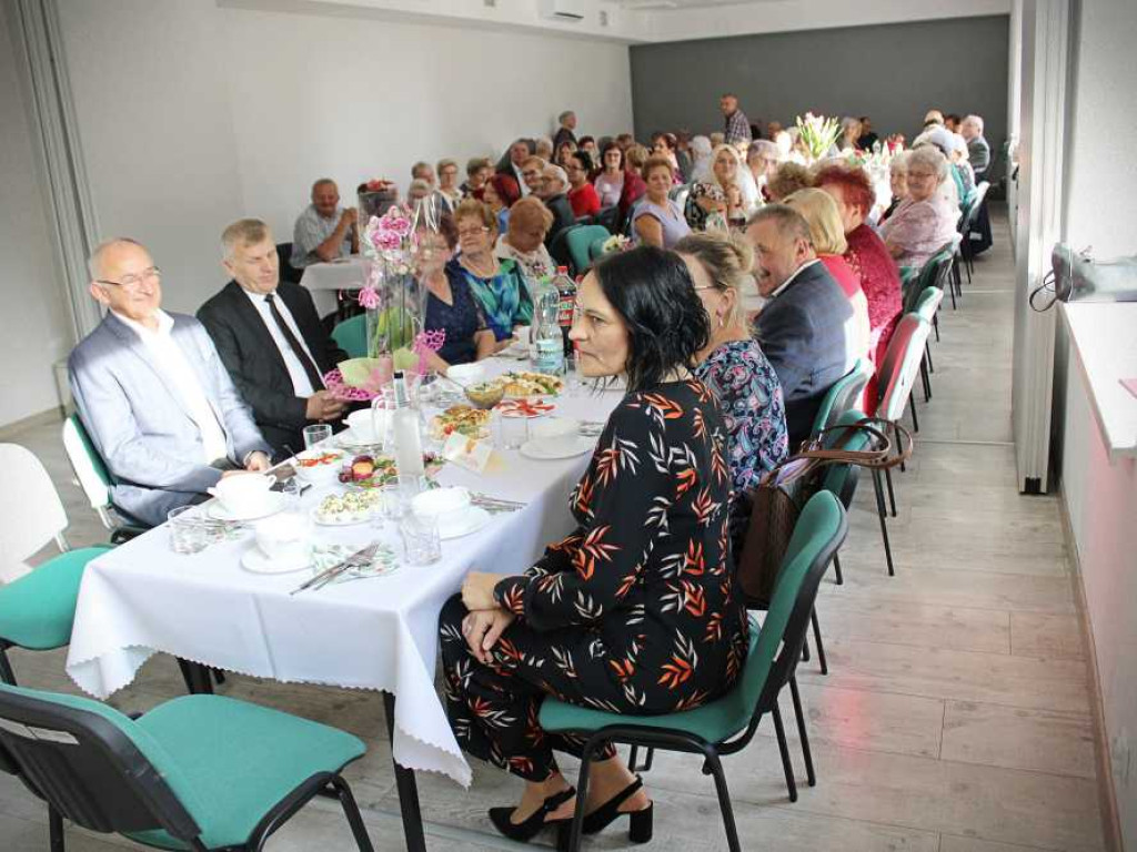 Seniorzy na Jesiennym Balu [ZDJĘCIA]