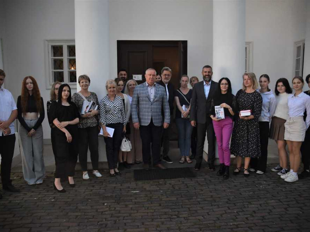 Hrubieszów: Spotkanie z sekretarzem noblistki [ZDJĘCIA]