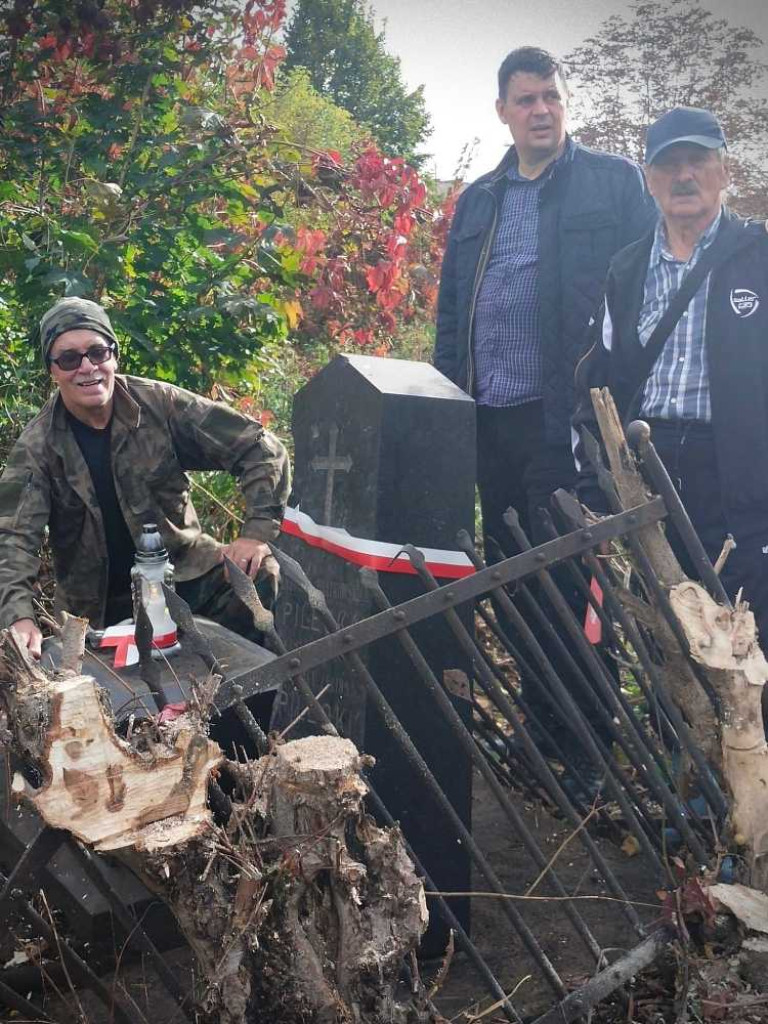 Hrubieszów: Uporządkowali polskie groby w Sokalu [ZDJĘCIA]