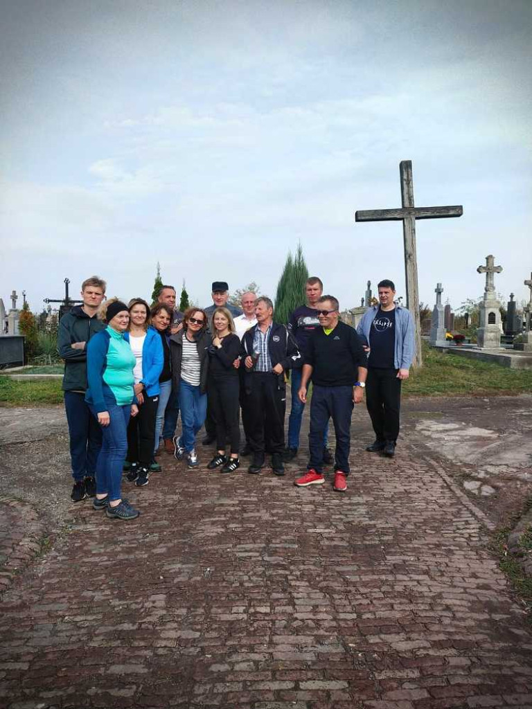 Hrubieszów: Uporządkowali polskie groby w Sokalu [ZDJĘCIA]