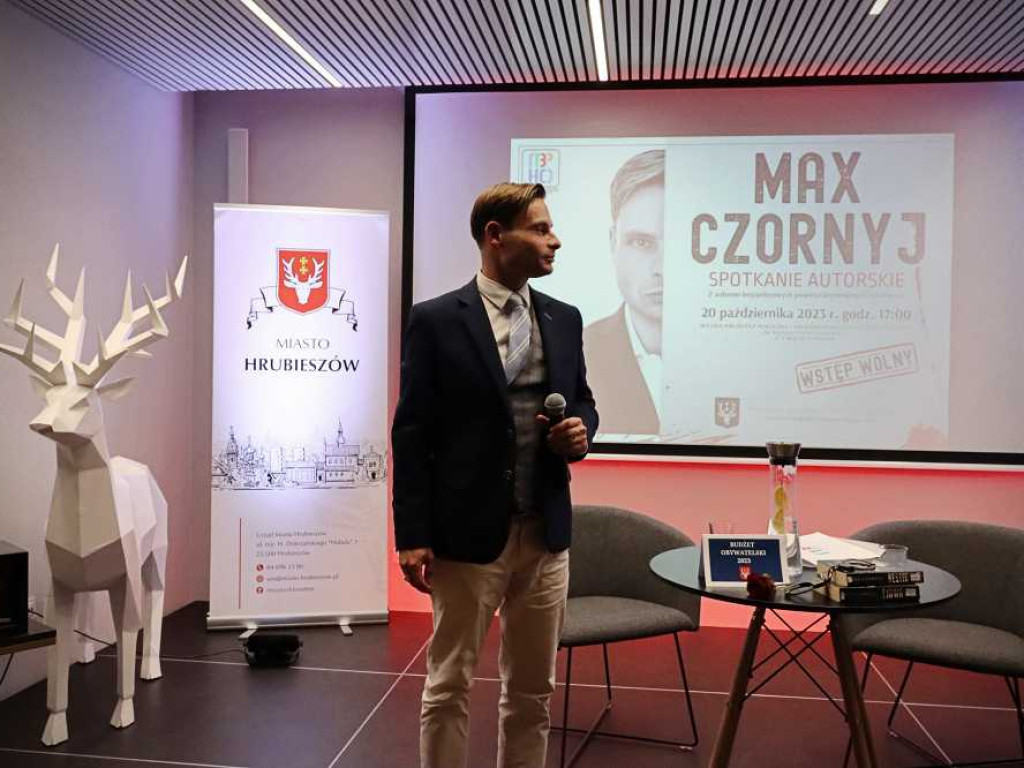 Hrubieszów: Spotkanie z mistrzem kryminału [ZDJĘCIA]