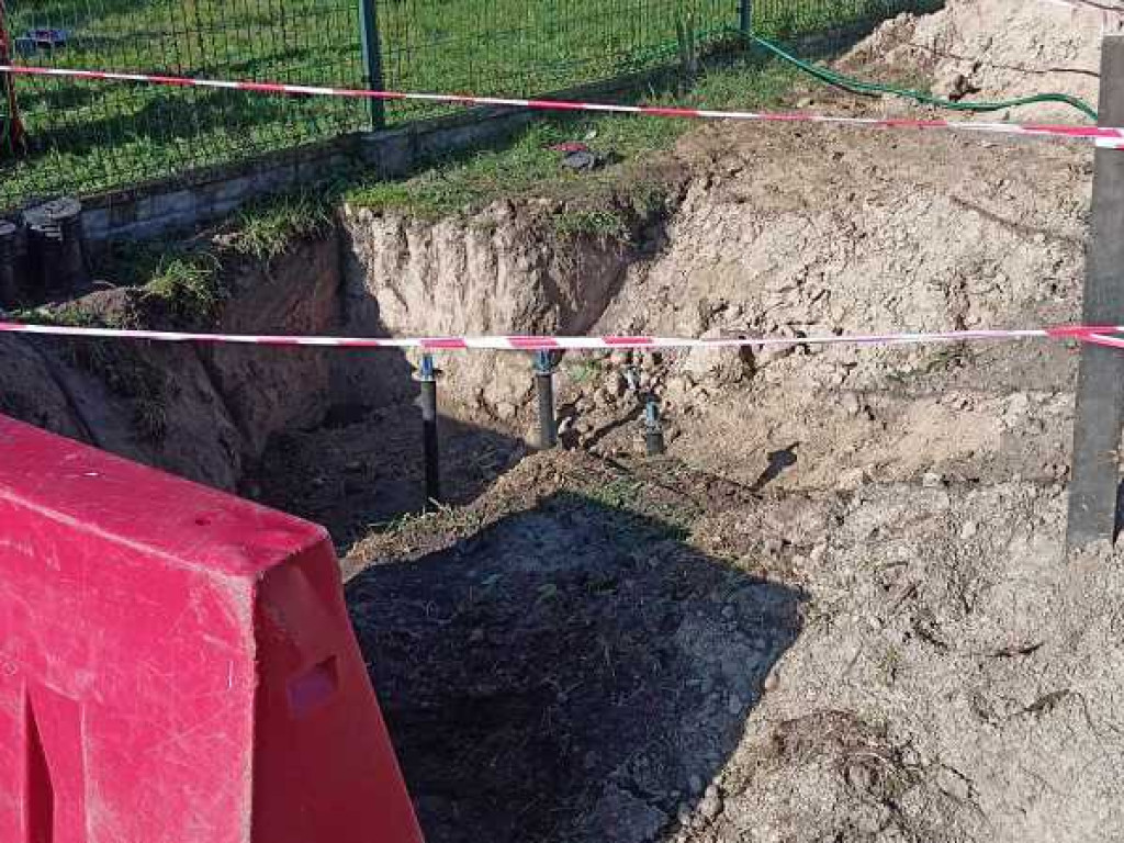 Trwa budowa wodociągu [ZDJĘCIA]