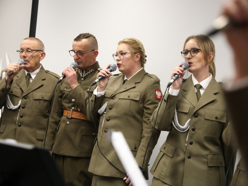 Hrubieszów: Skazani na Hubala. 5-lecie zespołu wokalnego [ZDJĘCIA]