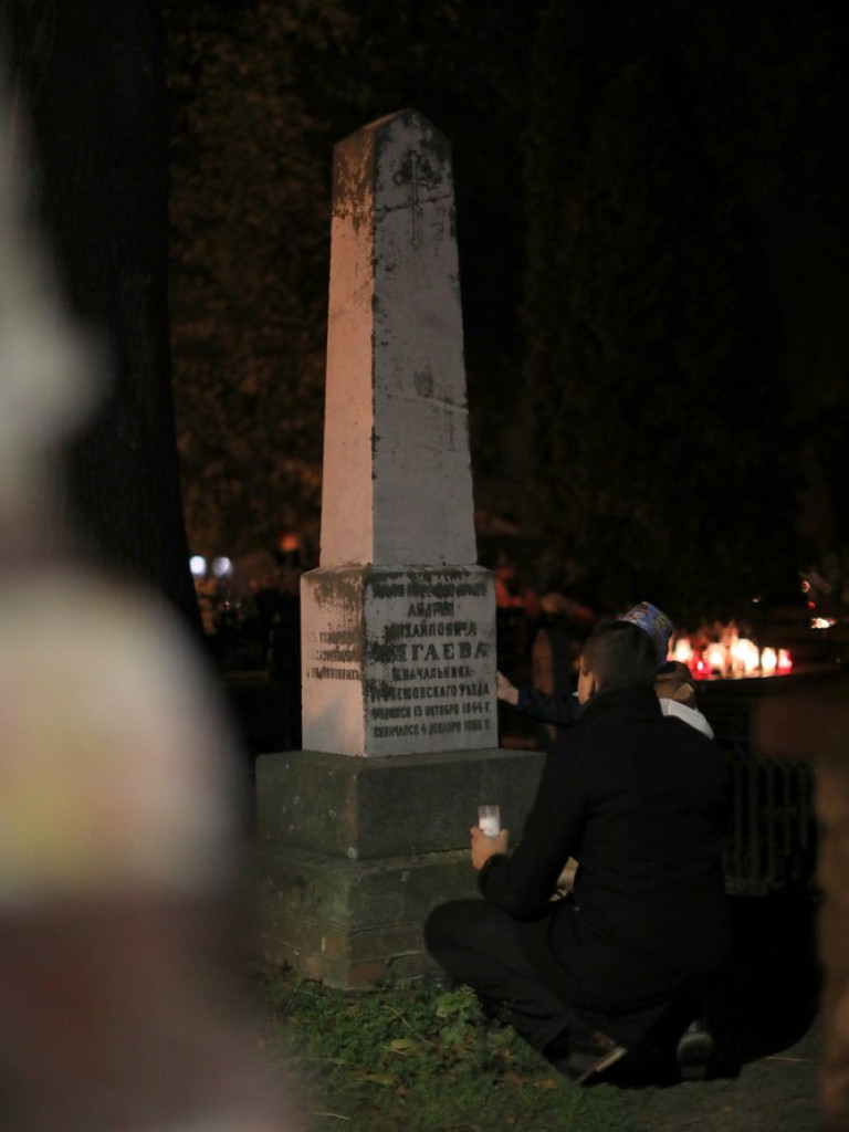 Wszystkich Świętych na hrubieszowskim cmentarzu [ZDJĘCIA]