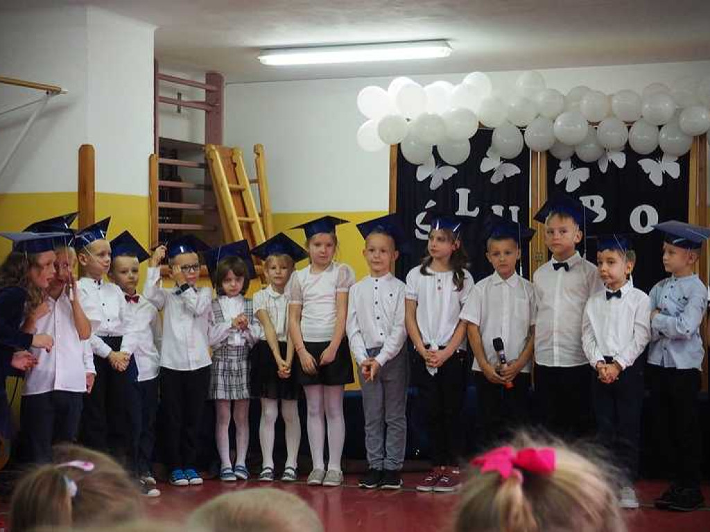 Pasowanie na ucznia klasy pierwszej [ZDJĘCIA]