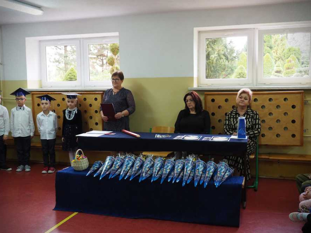 Pasowanie na ucznia klasy pierwszej [ZDJĘCIA]