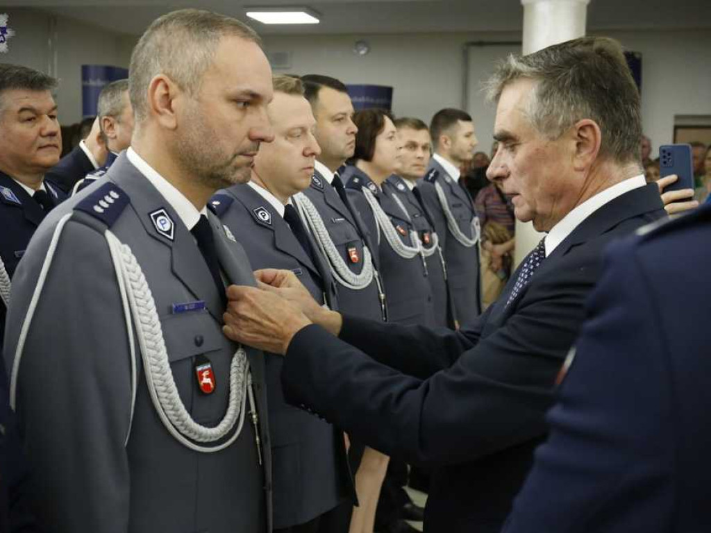 78 nowych funkcjonariuszy w szeregach lubelskiej Policji. Zasilą również hrubieszowską komendę [ZDJĘCIA, WIDEO]