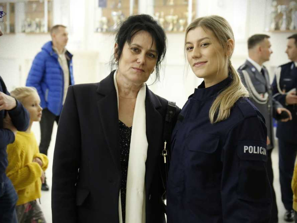 78 nowych funkcjonariuszy w szeregach lubelskiej Policji. Zasilą również hrubieszowską komendę [ZDJĘCIA, WIDEO]